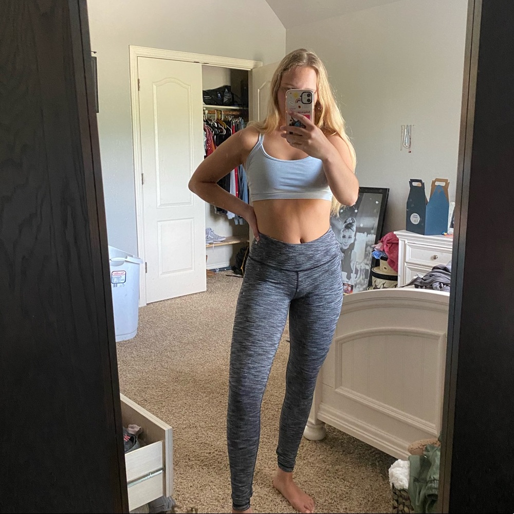 victoria secret leggings! so cute and comfy!